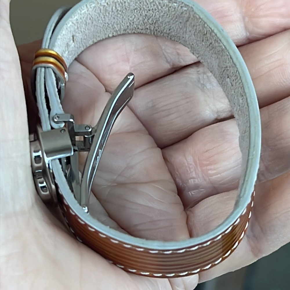 Louis Vuitton Leather Bracelet - Picture 4 of 9